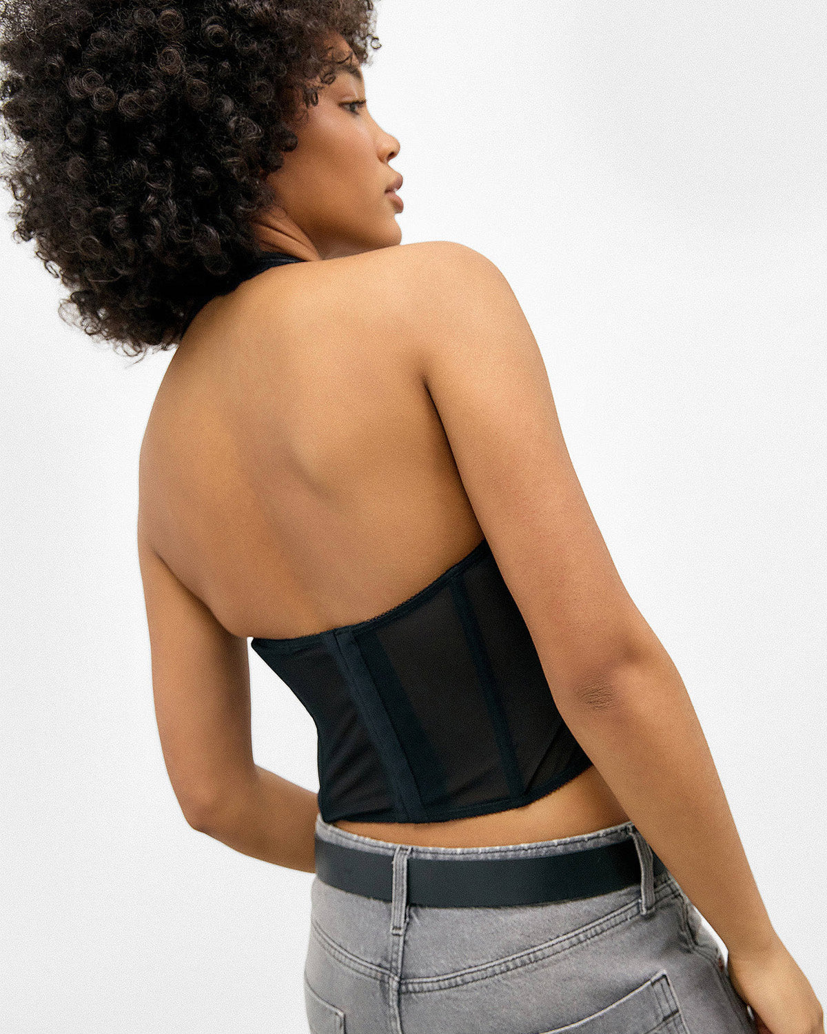 topwear,tops,casual, vacation, outdoor events,glam, summer, streetwear,woven,polycotton,black,pinstripes, stripes,pinstripes,lace, zipper,slim fit,crop,crop,curved hem,halter neck,sleeveless, OY2005, 25060037GG