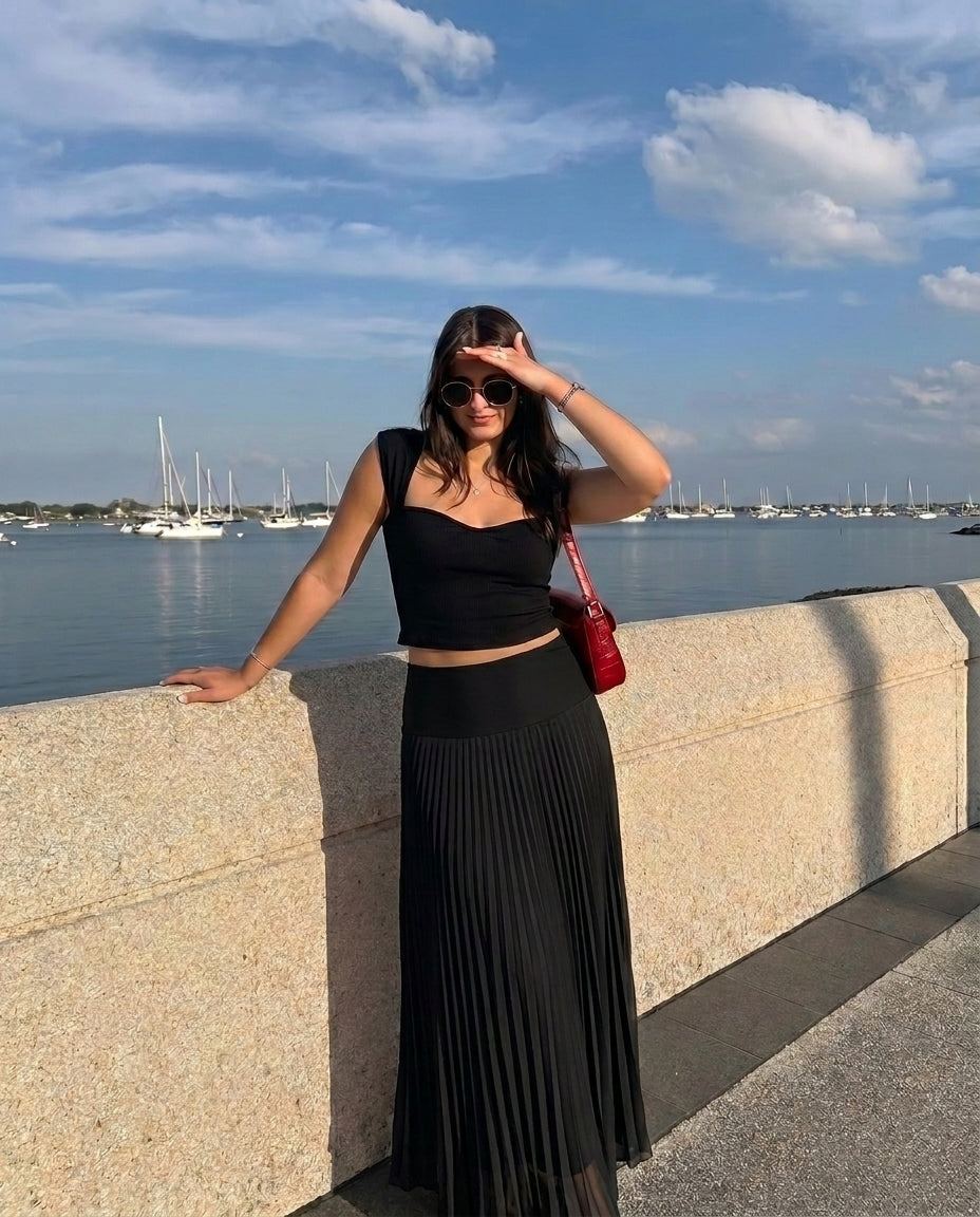 Sweet Heart Neckline Top and Black Fit & Flare Pleated Skirt