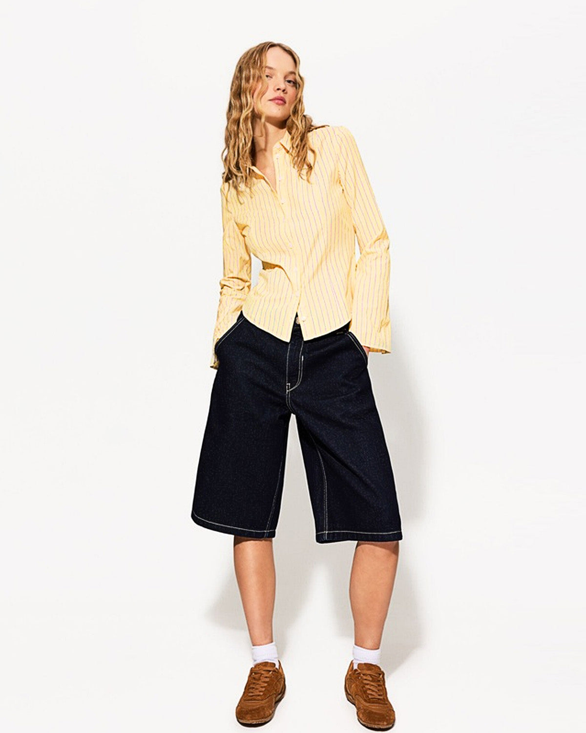 topwear,shirts,casual, semi-formal,minimal, streetwear,summer,woven,polycotton,light yellow,stripes,,slim fit,regular,curved hem,collared,flared sleeves,long sleeves	25040009GG, OY1021