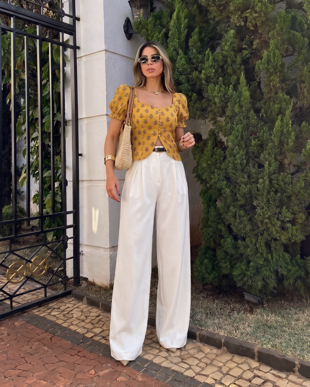 Floral Print Corset Top and White Pleated Pants With Belt