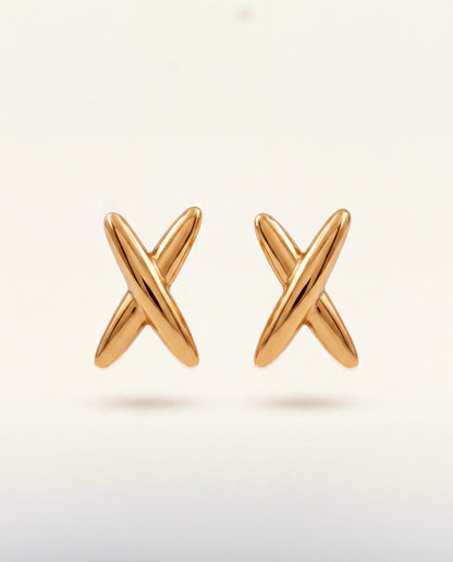 The Kiss Stud Anti Tarnish Earrings - Gold