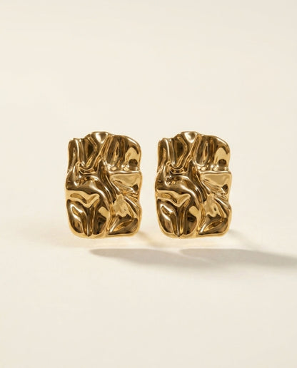 The Crush Stud Earrings - Gold