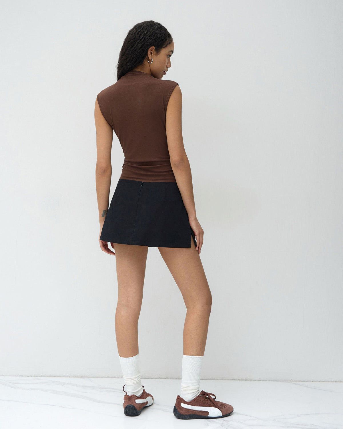 topwear,tops,casual, casual chic,bold, gen z,knitted, stretchable,ribbed,brown,solid,ruched,skinny fit,bodysuit,longline,curved hem,high neck,no straps,no sleeves,sleeveless, OY2158, 25080020GG