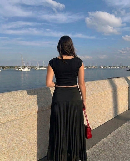 Sweet Heart Neckline Top and Black Fit & Flare Pleated Skirt