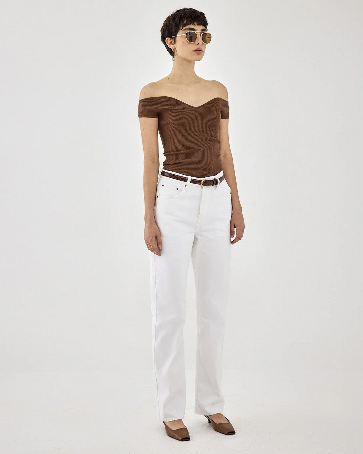 off-shoulder-princess-cut-neck-brown-top-brown-oy1511,25010011GG52,topwear,tops,casual, vacation, outdoor events,bold, glam, minimal, streetwear,knitted,ribbed,brown,solid,skinny fit,fitted,regular,sweetheart neck,sleeveless,Color: Brown
Fabric: Ribbed
Fit: Slim Fit 
Length: Regular
Neck: Off Shoulder
Sleeve: Sleeveless
Print: Solid,OFF SHOULDER PRINCESS CUT NECK BROWN TOP