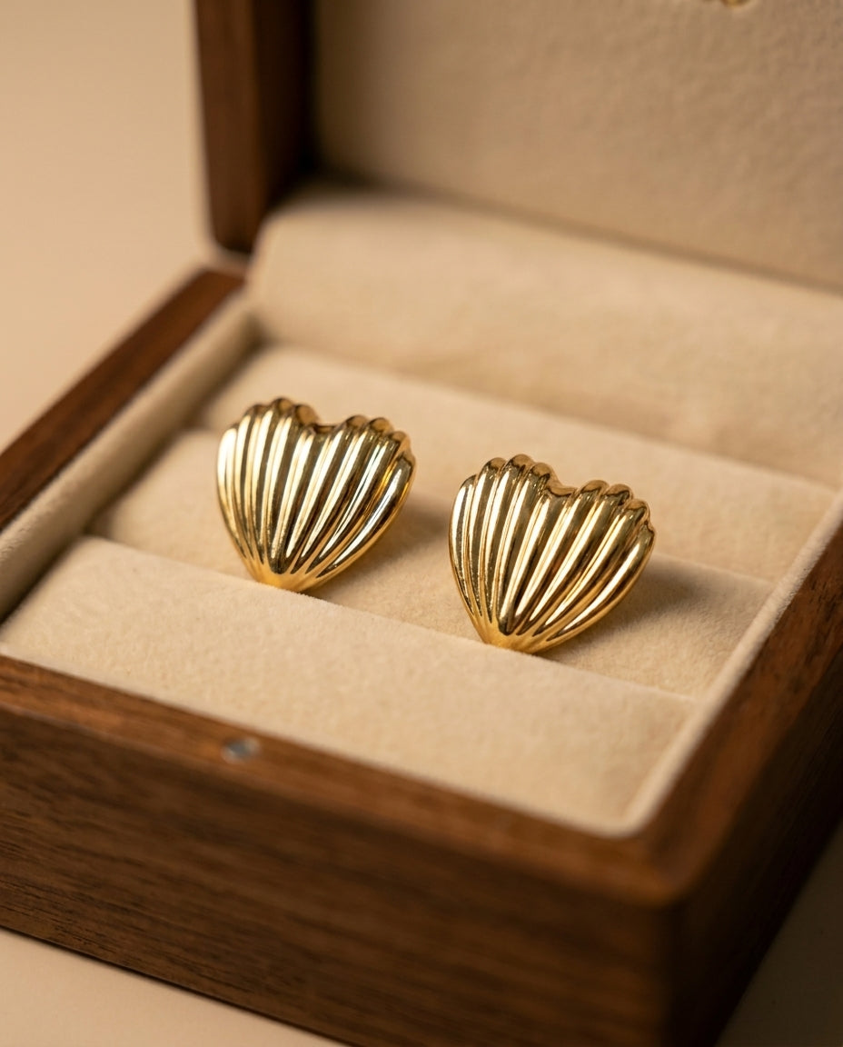 The Amour Anti Tarnish Studs - Gold