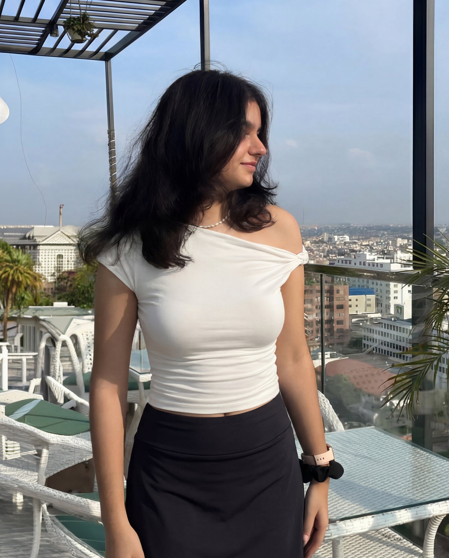Knot Up Shoulder Fitted Top In White