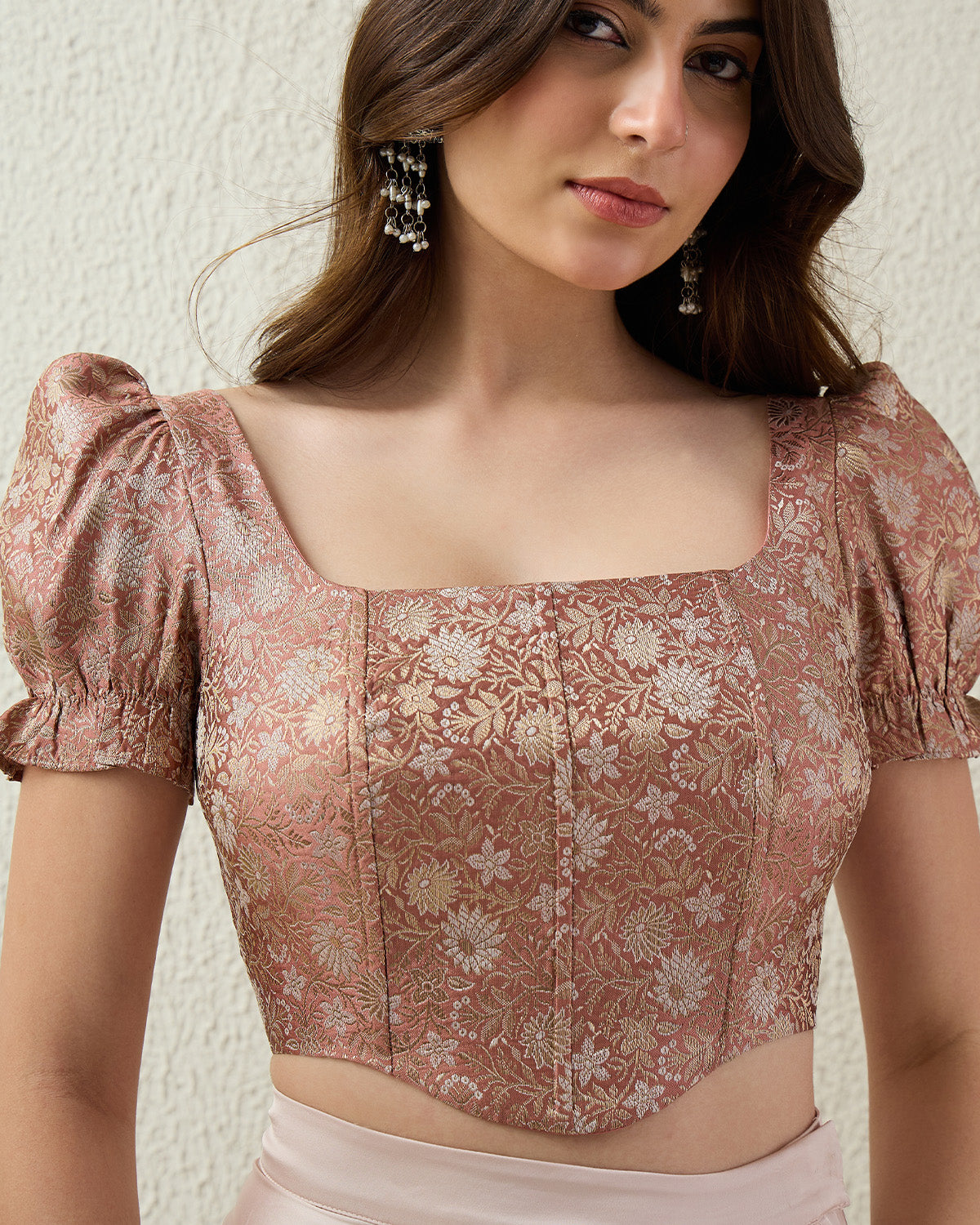 topwear,tops,ethnic, indo-western,ethnic wear, festive wear, indian wear, summer,woven,brocade,banarasi brocade,rose gold,floral pattern,textured,zipper,skinny fit,corset,crop,curved hem,square neck,no straps,puff sleeves,short sleeves, OY2090  rose gold, 25070042GG