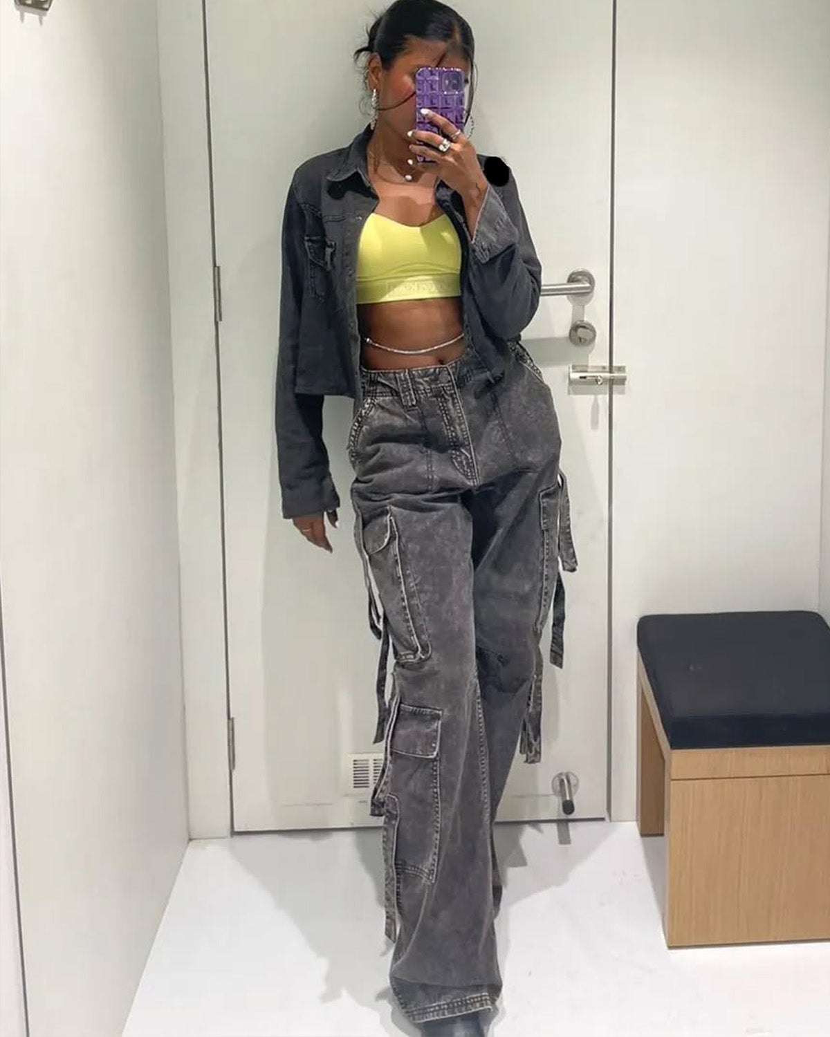 bottomwear,cargos,casual,summer, streetwear, urban fit,woven,denim,washed jeans, washed effect,ash grey,multi pocket, patch pocket, side pockets, utility pocket,straps,baggy fit,wide leg,full length,NA,high rise