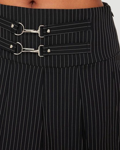 bottomwear,skirts,casual, outdoor events,streetwear, urban fit,woven,polycotton,black,pleated,tailored fit,mini skirt,mini,mid rise,PINSTRIPES PLEATED SKIRT,OY1603,25010051GG