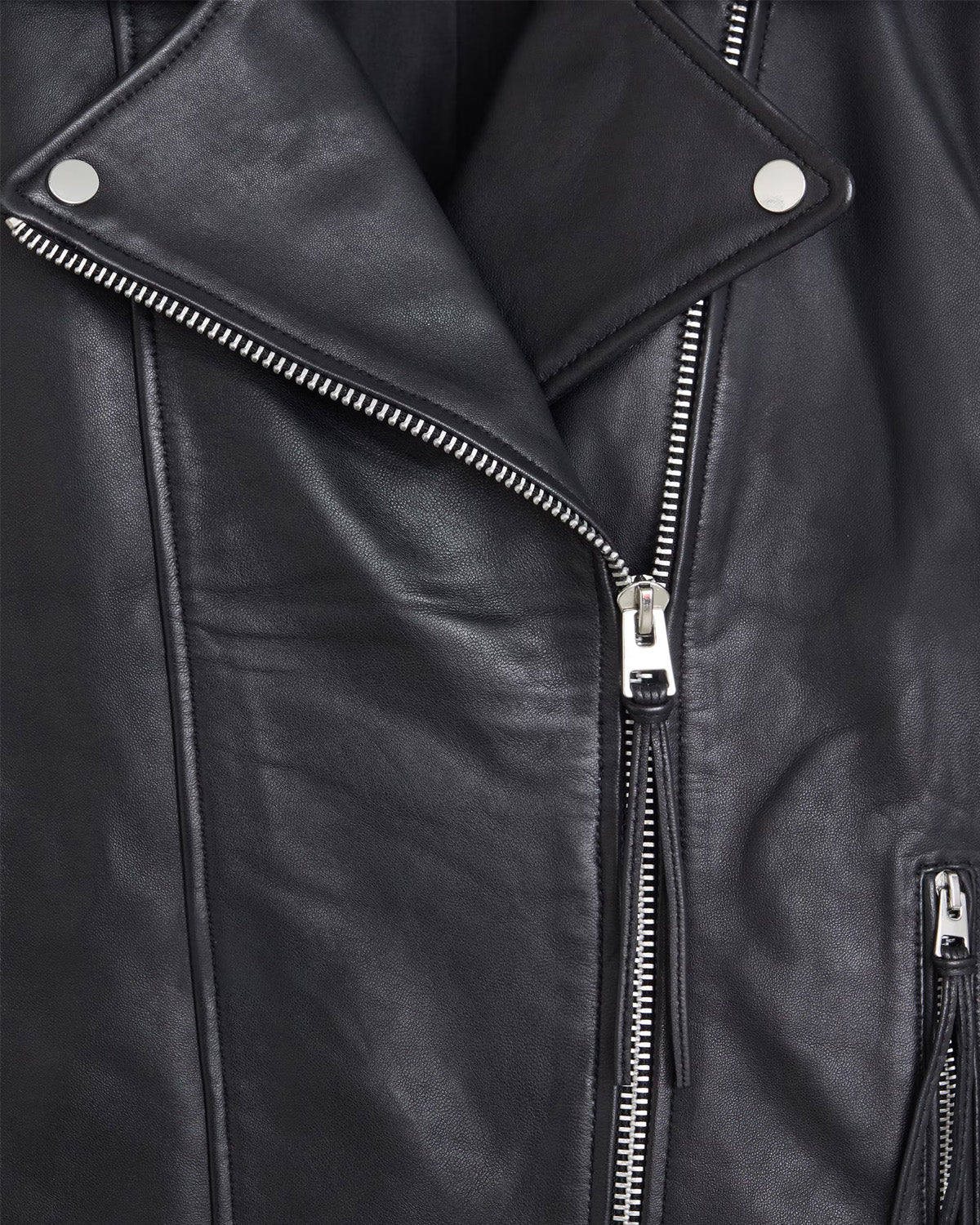 outer wear,jackets,outdoors,streetwear, winter wear,non woven,faux leather,black,solid,textured,zipper,boxy fit,biker jacket,regular,lapel collar,zip up cuff sleeves,long sleeves,zipper pocket