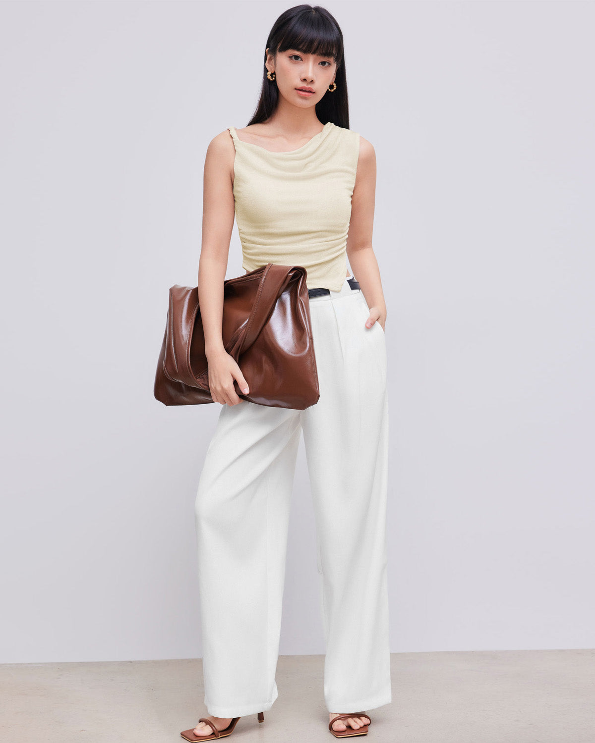 bottomwear,pants,semi-formal,workwear,stretchable,polyester, spandex, white,pleated,tailored fit,wide leg,full length,high rise, 25080013GG, OY975