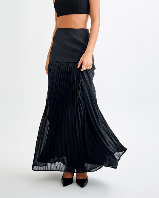 bottomwear,skirts,casual chic, outdoor events, vacation,soft girl, summer,,chiffon,panelling,black,panelled, pleated,zipper,relaxed fit,flared,maxi,flared,mid rise, OY2079, 25060052GG