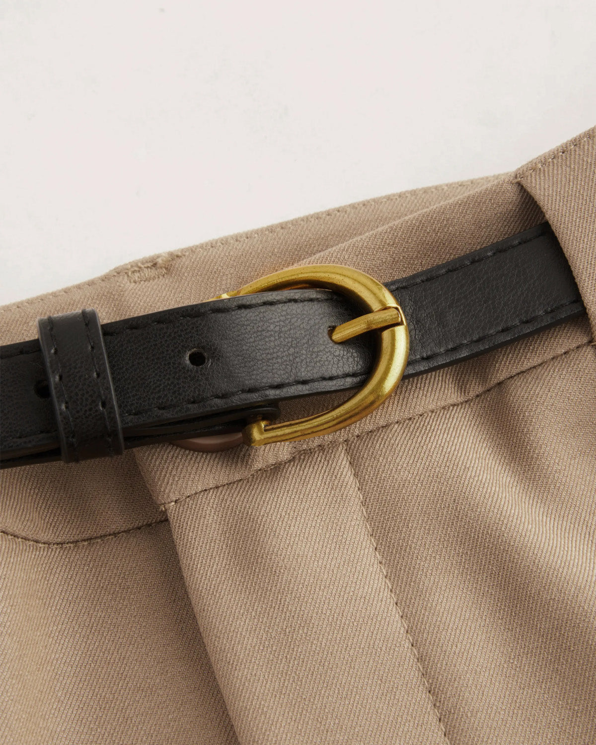 Beige Pleated Pants With Belt