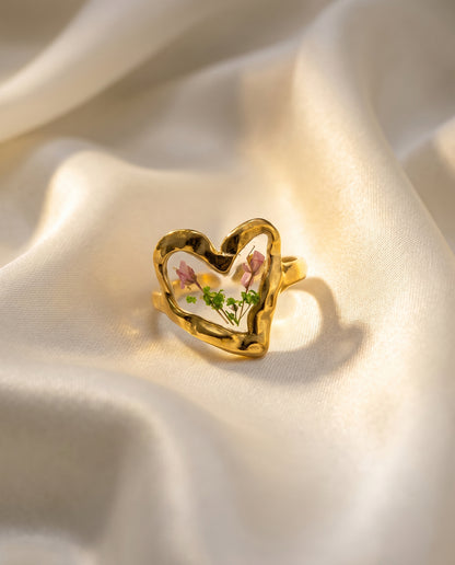 The Bloom Heart Ring - Gold