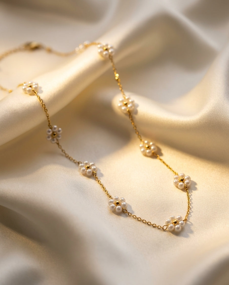 The Daisy Chain Anti Tarnish Necklace - Gold
