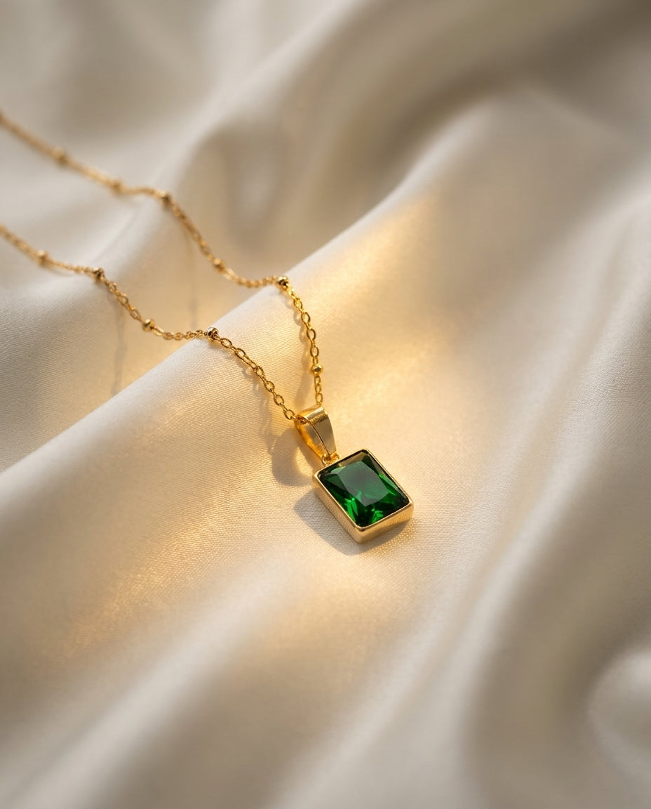 The Emerald Cut Anti Tarnish Necklace - Gold