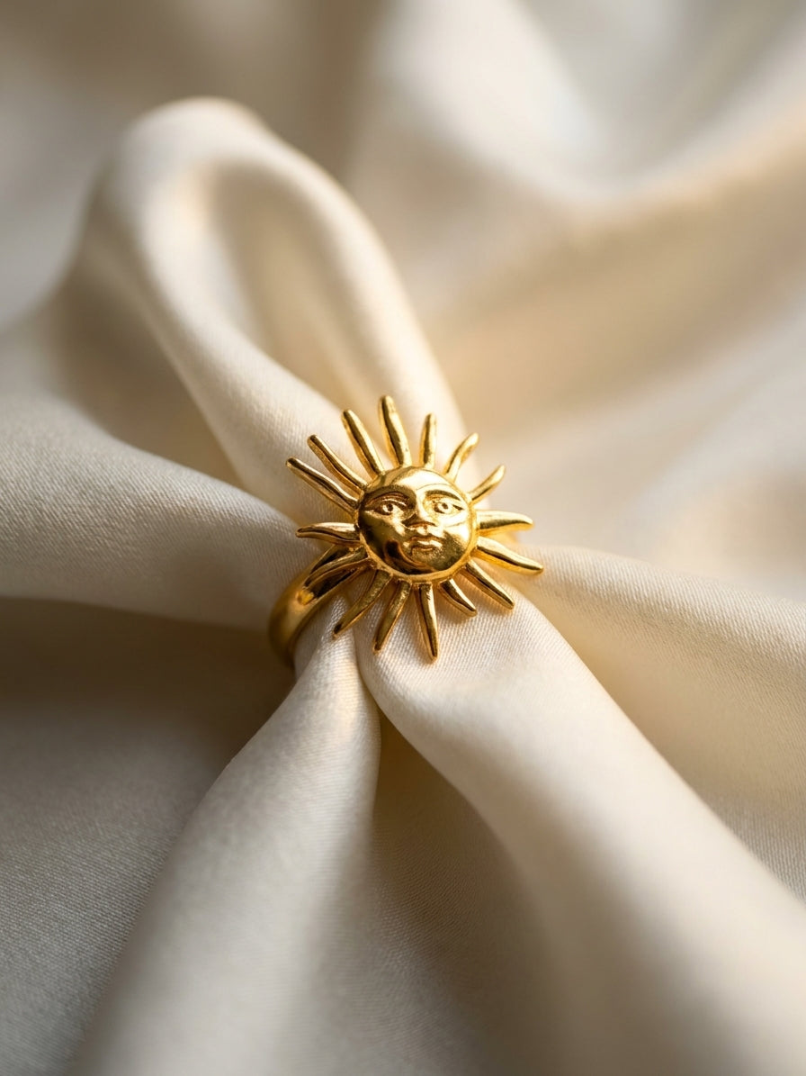 The Sun Face Anti Tarnish Ring - Gold