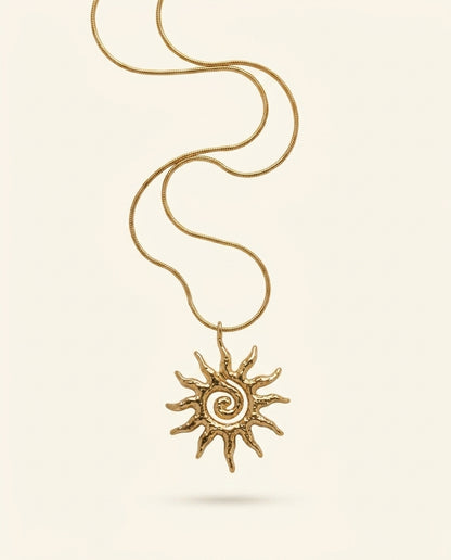 The Solar Pendant Anti Tarnish Necklace - Gold