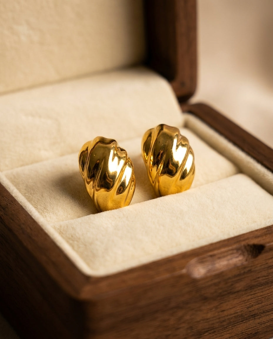The Swirl Hoop Earrings - Gold
