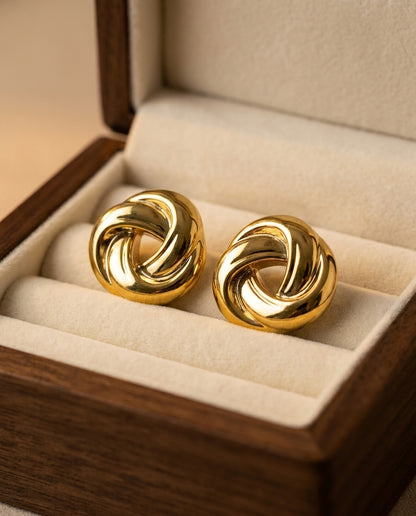 The Love Knot Earrings - Gold