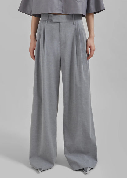bottomwear,trousers,casual, casual chic,gen z,grey,pleated,belt,wide leg fit,wide leg,full length,,high rise	"OY2284	25110068GG"