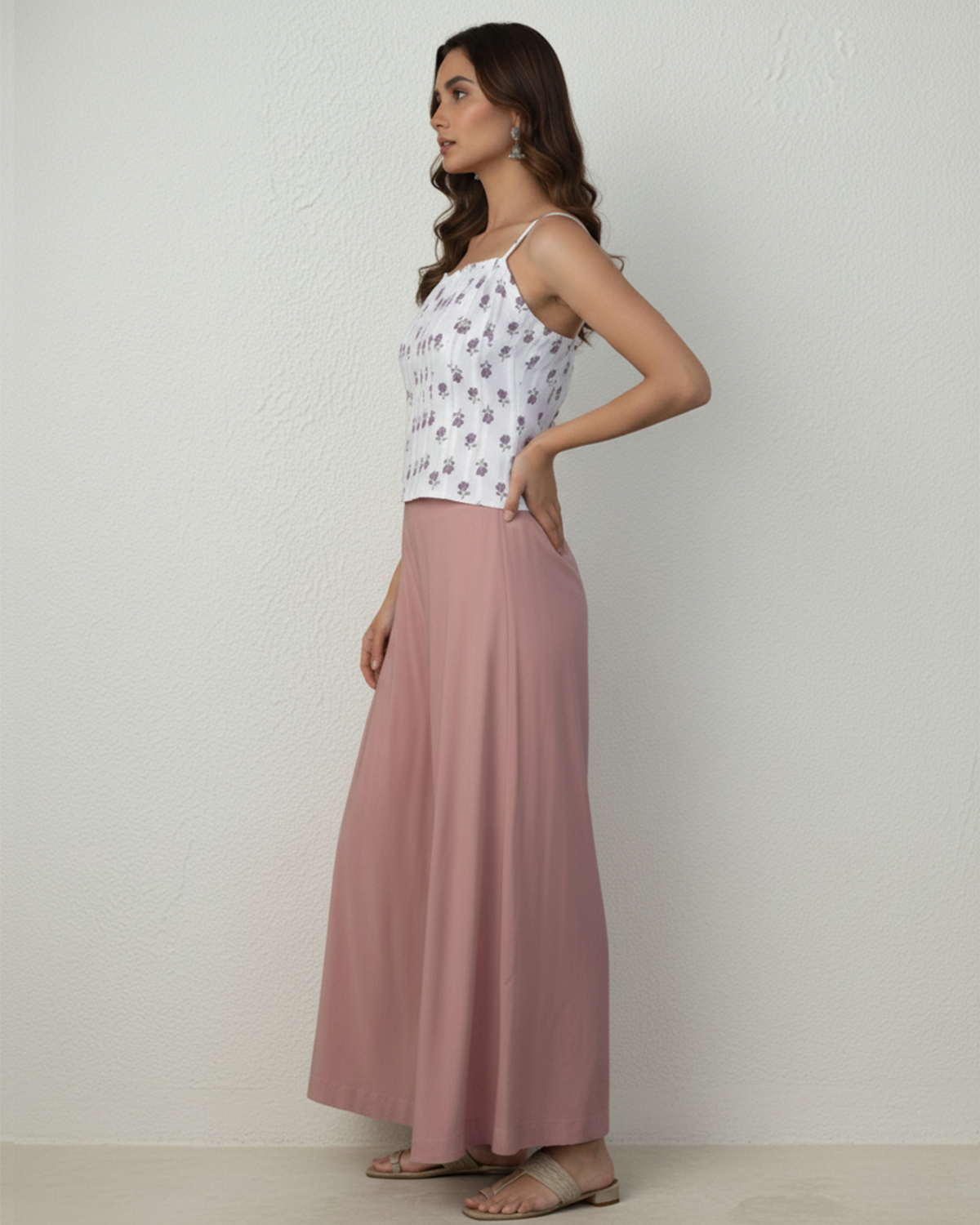 topwear,tops,ethnic, indo-western,ethnic wear, festive wear, indian wear, summer, casual,woven,poly cambric,printed,white,floral print,panelling,zipper,skinny fit,slim fit top,waist length,straight hem,sweetheart neck,shoulder strap,no sleeves,sleeveless, OY3009, 25070049GG