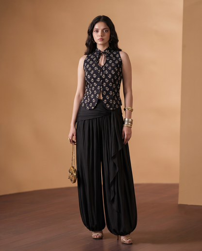 Shyam Black Keyhole Top