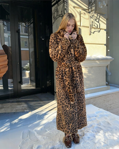 outer wear,coats,casual, outdoors,streetwear, winter wear,woven,fur,printed,multi colored,leopard print,textured,relaxed fit,trench coat,longline,straight,lapel collar,set in sleeve,long sleeves,welt in pocket, OY2253, 25090063GG