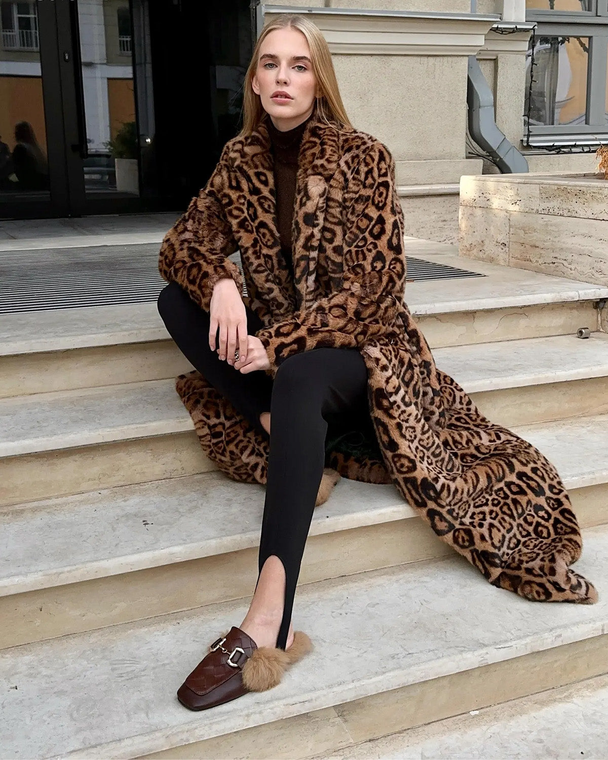 outer wear,coats,casual, outdoors,streetwear, winter wear,woven,fur,printed,multi colored,leopard print,textured,relaxed fit,trench coat,longline,straight,lapel collar,set in sleeve,long sleeves,welt in pocket, OY2253, 25090063GG 