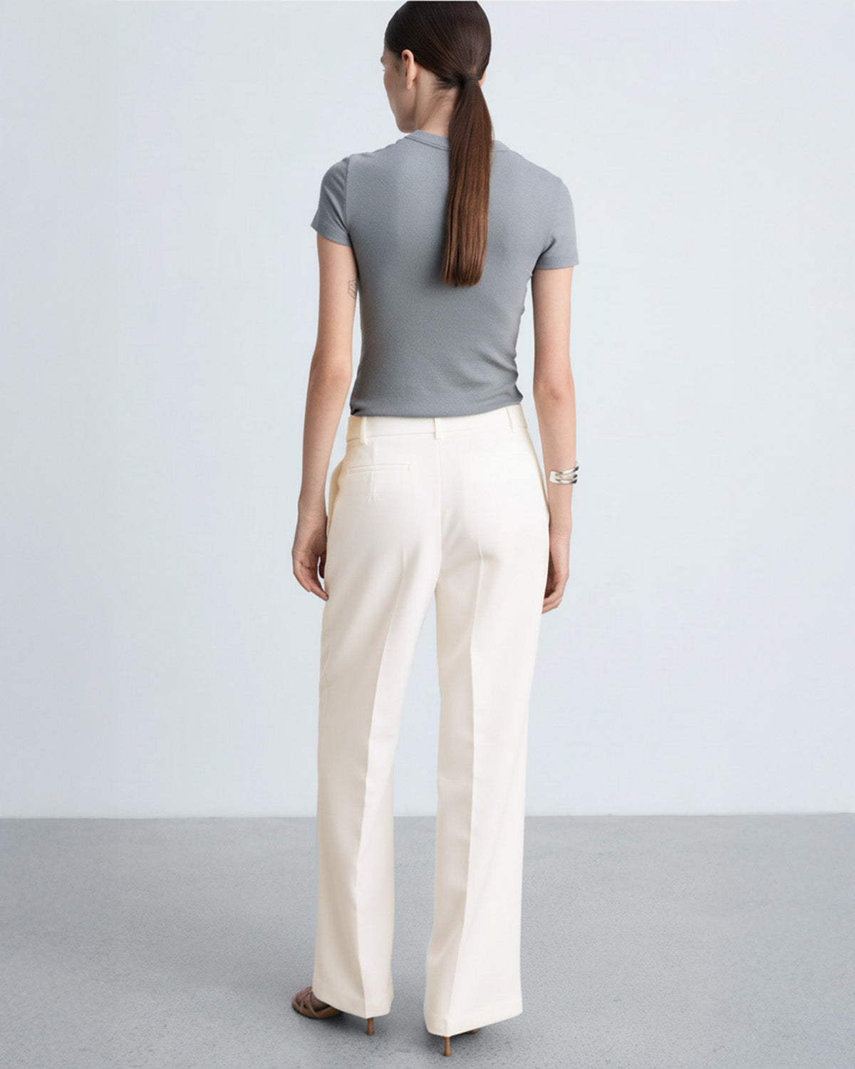 bottomwear,trousers,formal,gen z, summer,white,wide leg fit,wide leg,straight hem,high rise	OY2052, 25110059GG