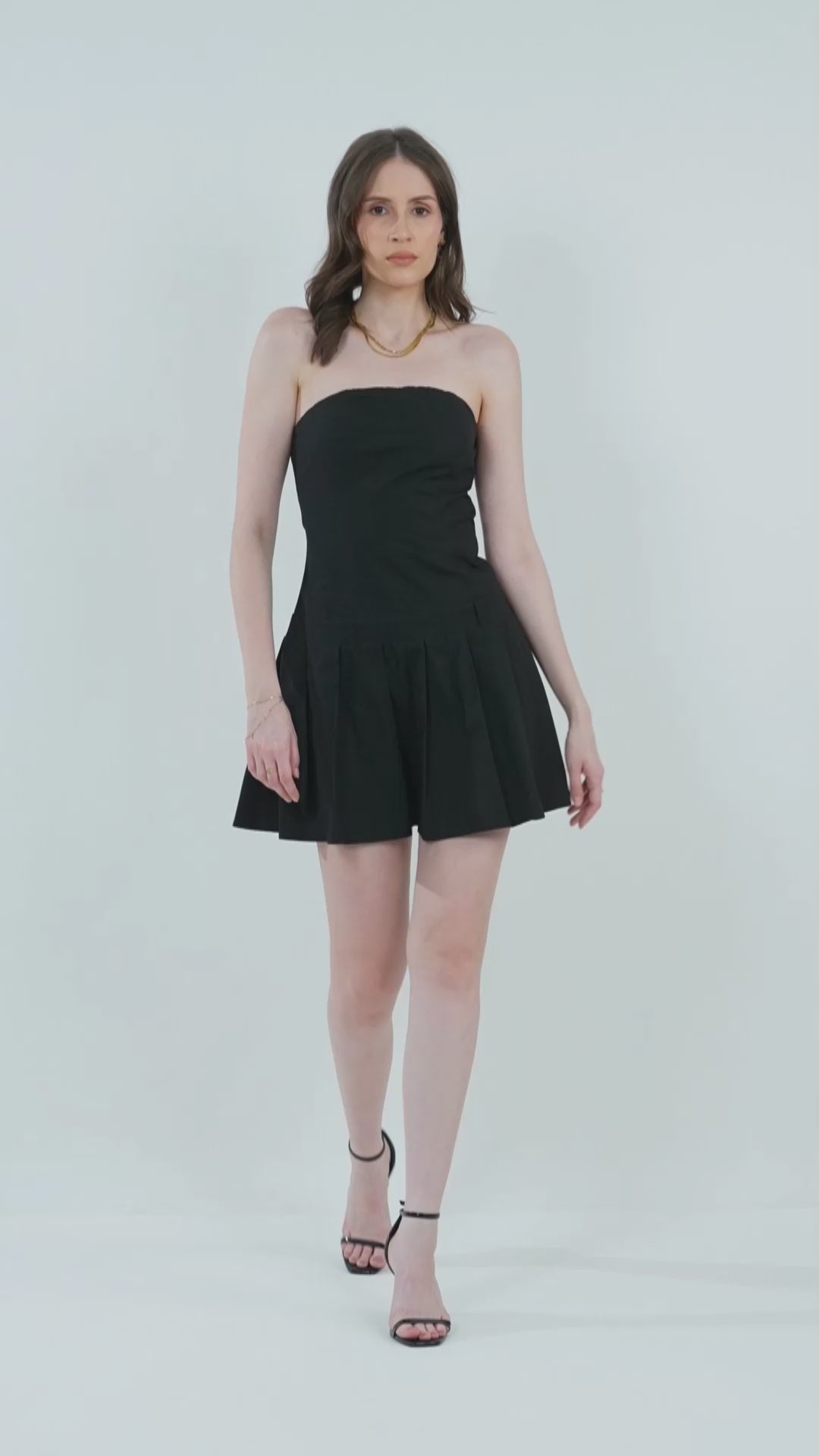 tailored-mini-dress,BLACK BANDEAU OFF SHOULDER DRESS,dresses,dresses,party,streetwear,woven,poplin,black,solid,pleated,tailored fit,bandeau,mini,off shoulder neck,sleeveless,