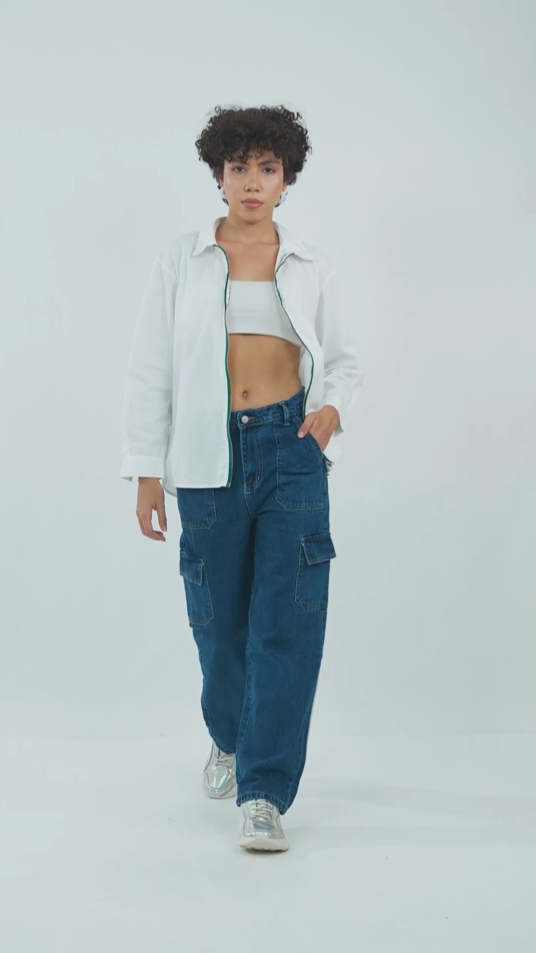 zip-up-oversized-shirt-white,BOYFRIEND OVERSIZED SHIRT,topwear,shirts,casual,streetwear,woven,poplin,white,solid,contrast,oversized,longline,spread collar,long sleeves