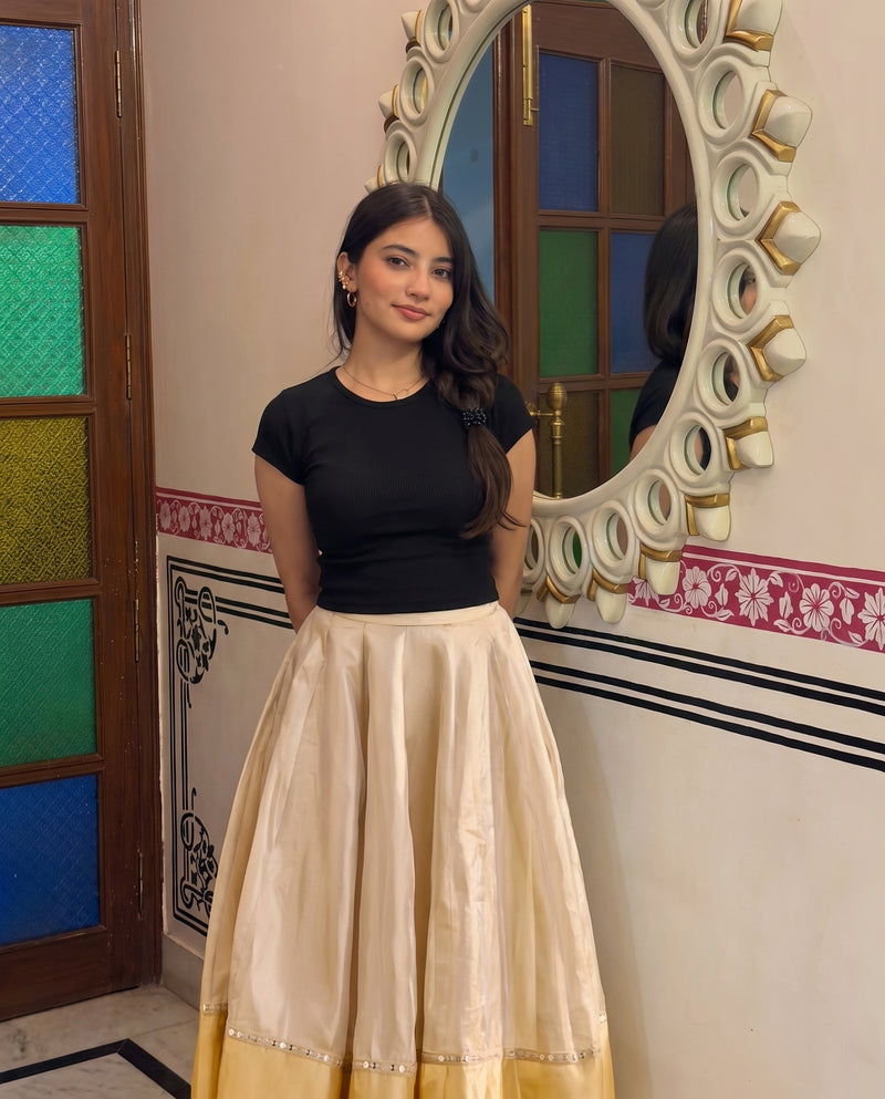 Black Cap Sleeve Crop Top
