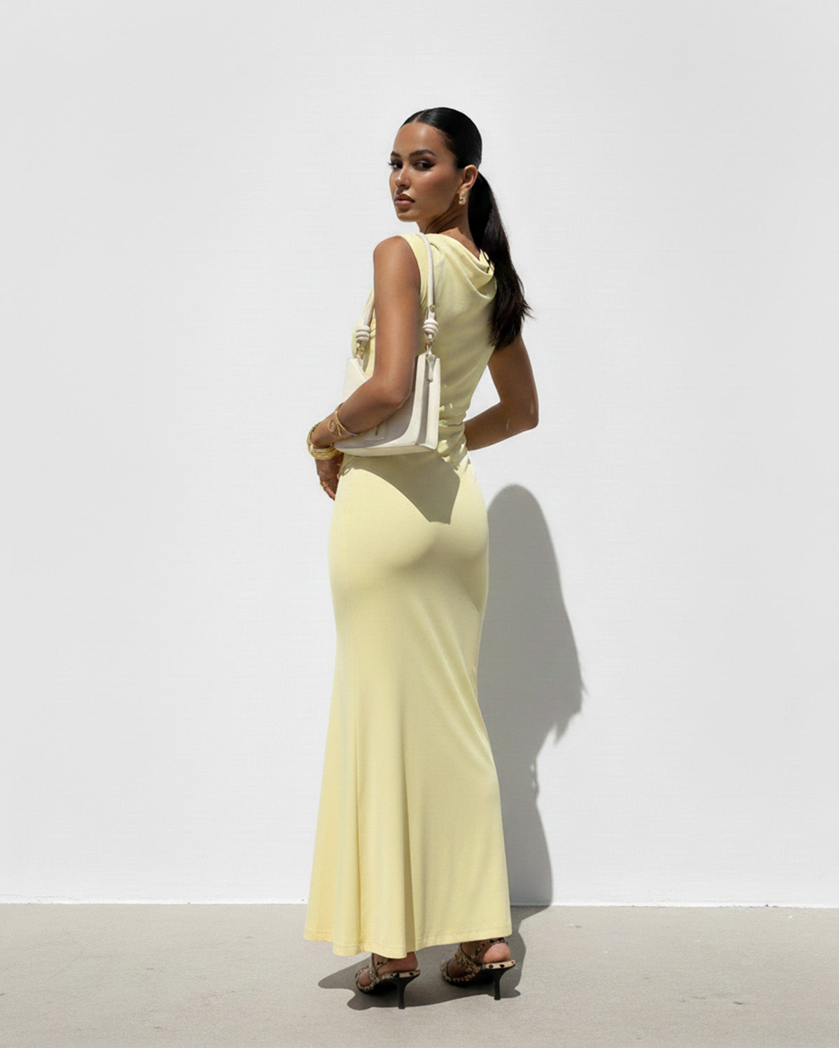 coord sets,sets,vacation, outdoor events,beach, minimal, soft girl, summer, timeless,knitted, stretchable,ribbed,solid,slim fit,fitted,regular length,cowl neck,sleeveless, coord sets,skirts,casual,summer, streetwear,knitted, stretchable,ribbed,lemon yellow,relaxed fit,ankle length,high rise
25010071GG, OY305