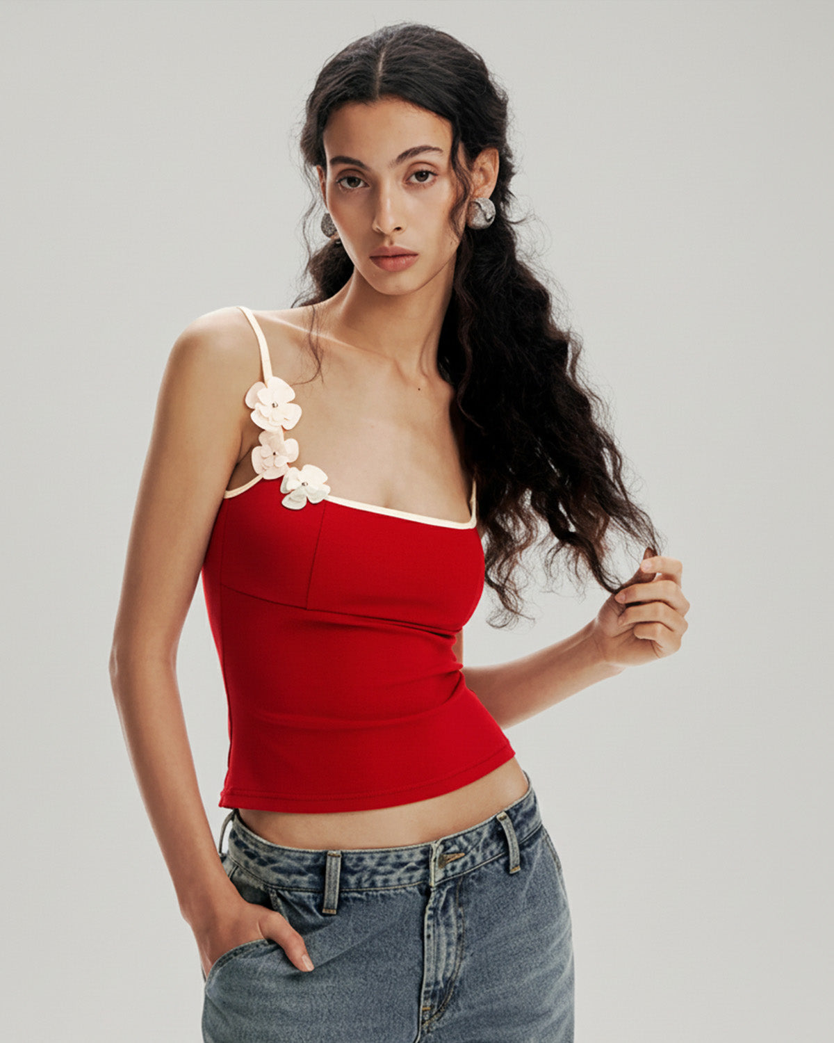 topwear,tops,casual, casual chic,millenial,knitted, stretchable, woven,polyester, spandex,red,solid,contrast,slim fit,crop top,crop,straight hem,cami neck,shoulder strap,no sleeves,sleeveless	OY3117, 25110016GG